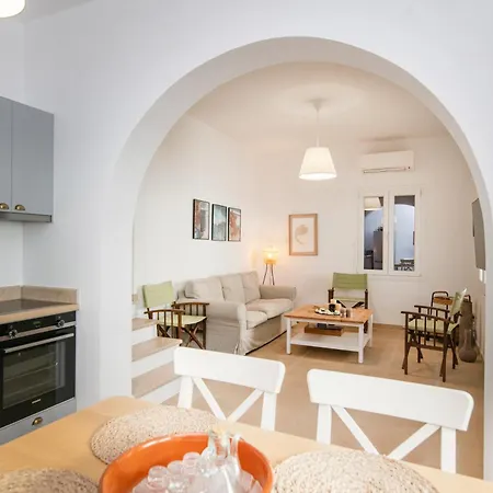 펜션 Blue View House 2 - Ysternia Bay - 2br Seafront Tínos