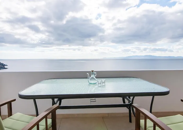 Blue View House 2 - Ysternia Bay - 2br Seafront Tinos