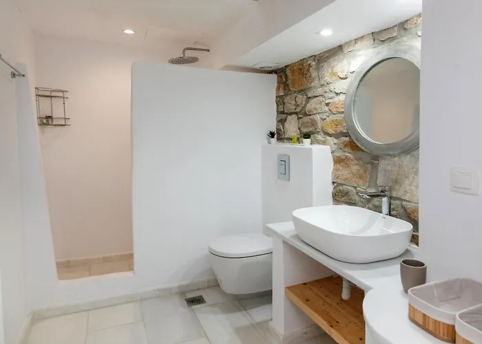 펜션 Blue View House 2 - Ysternia Bay - 2br Seafront Tínos