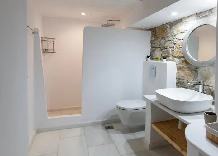 Blue View House 2 - Ysternia Bay - 2br Seafront Holiday home